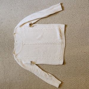 Gap sweater